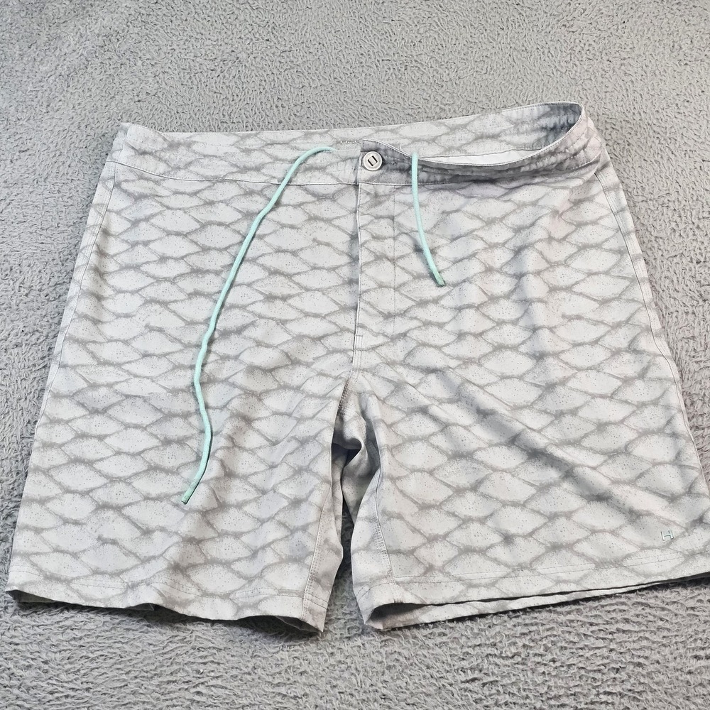 Huk Shorts Mens 42 Gray Geometric Print Stretch Fishing 9 Inseam Casual Outdoor